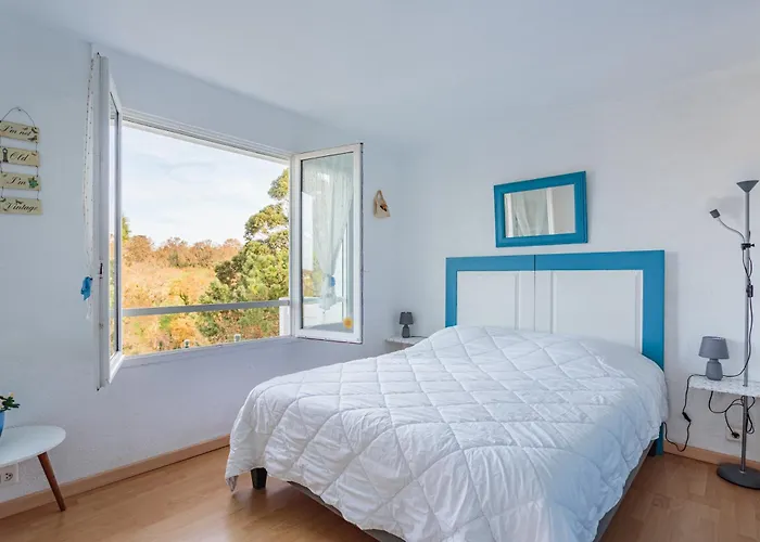 Artzain Au Calme A Mi Chemin Entre La Et La Campagne Urrugne